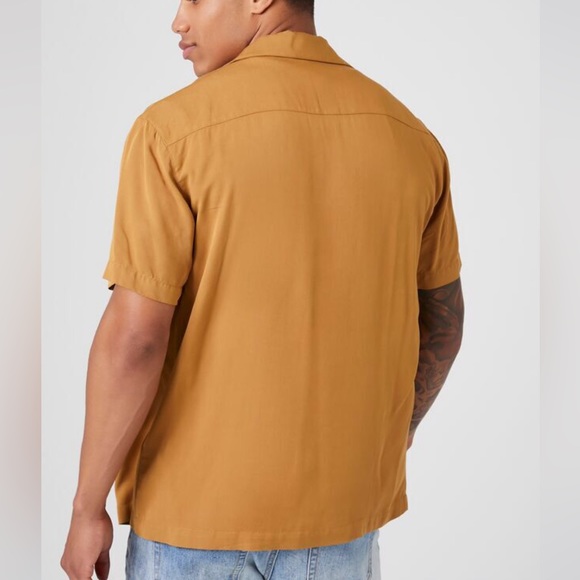 New Forever 21 Light Brown Button Down Short Sleeve Shirt Size XXL Rayon NWT - Picture 4 of 6